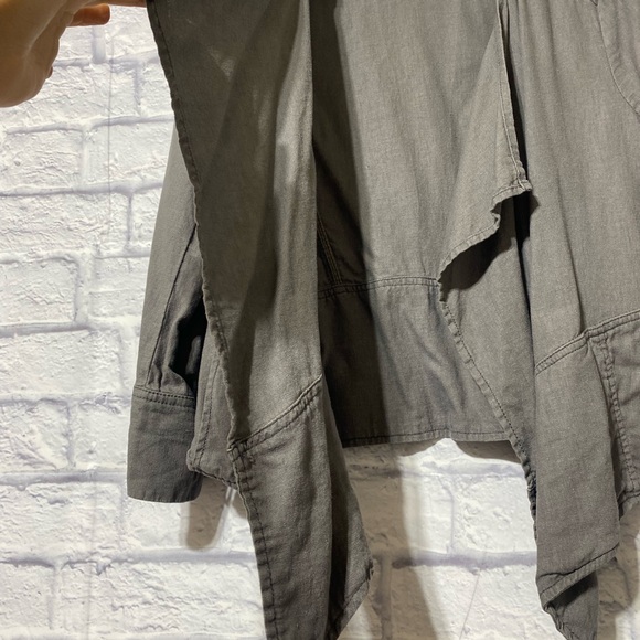 Daughters of the liberation jacket in gray - Picture 7 of 12